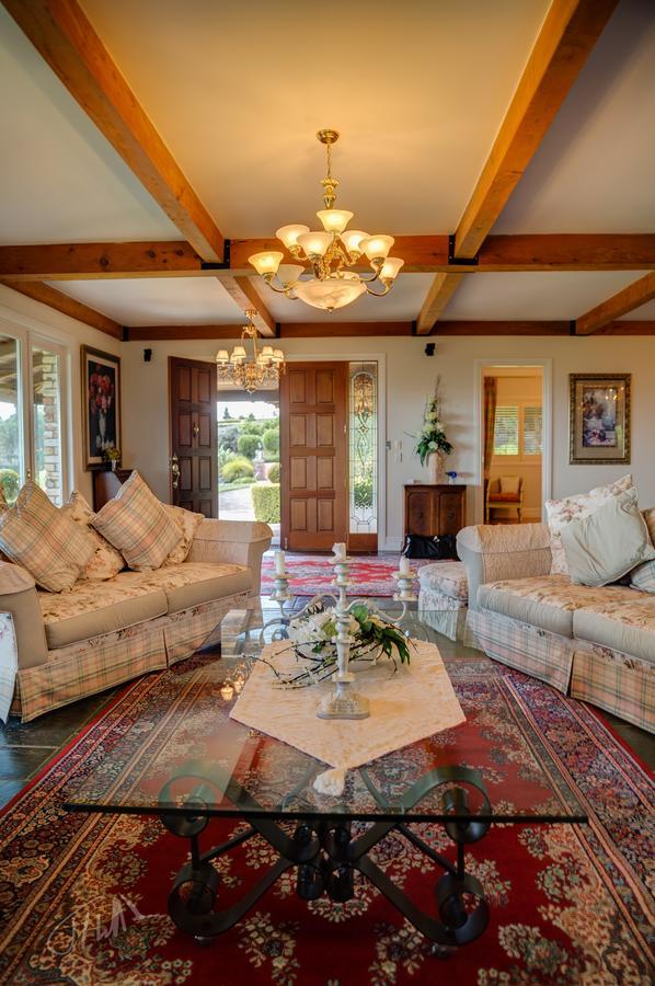 Eagle Ridge Lodge タウランガ エクステリア 写真