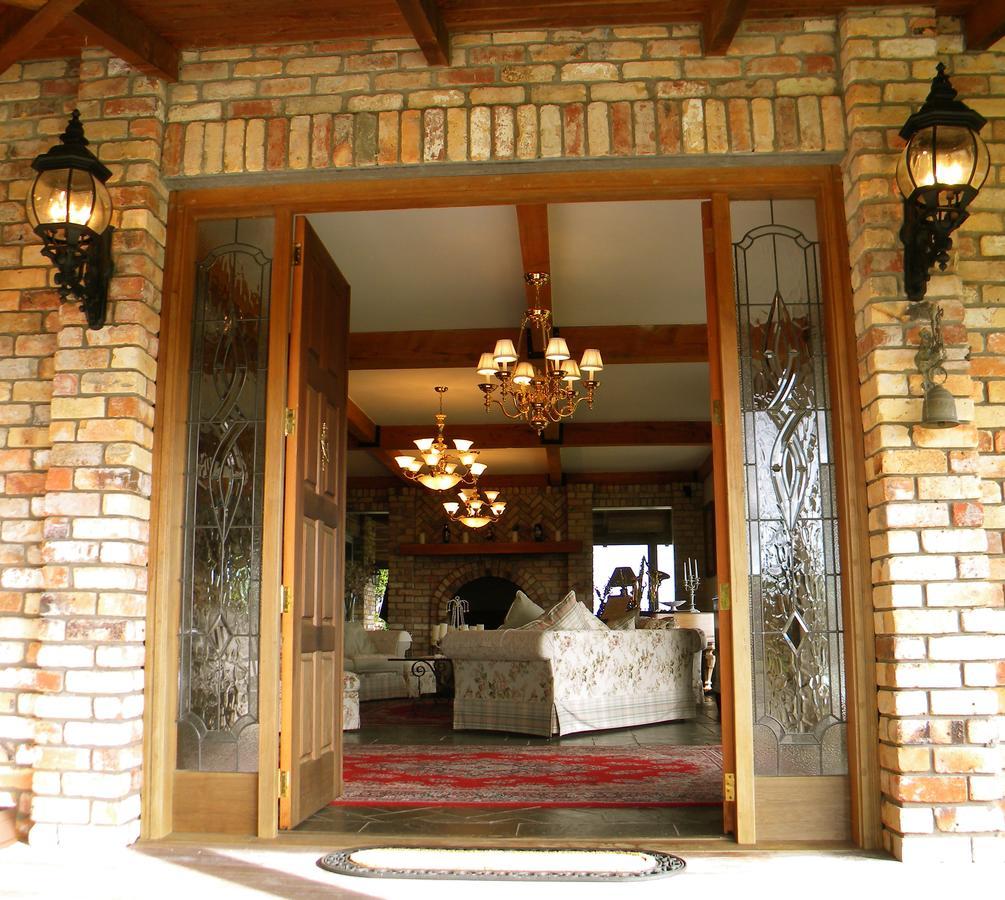 Eagle Ridge Lodge タウランガ エクステリア 写真